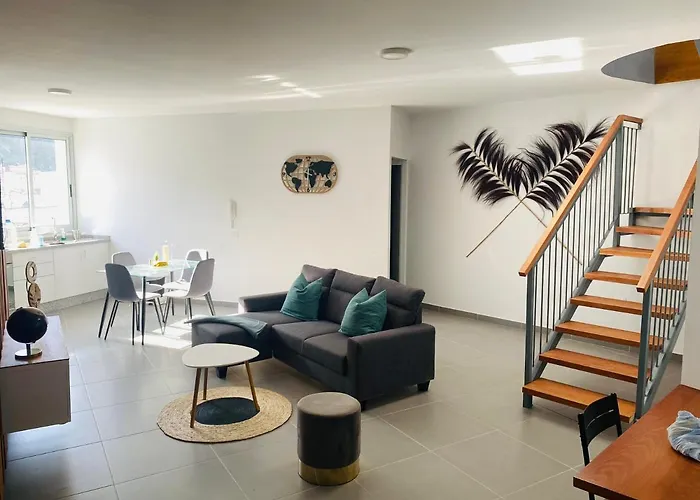 Amplio Duplex דירה *